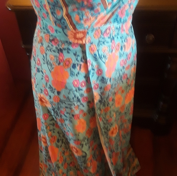 Maison Gareison floral wrap dress - Picture 6 of 10